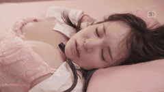 乃坂日和 SONE-655 偷偷和容易被说服的女友的女学生巨乳妹妹打炮_让她迷上我的肉棒_然后调教成一秒高潮的敏感早泄体质 _出轨 _校服 诱惑