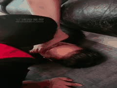 债务陷阱：微希被调教成淫贱奴隶2