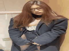 油亮黑丝骚母狗被主人调教！深喉口交狂野挨操