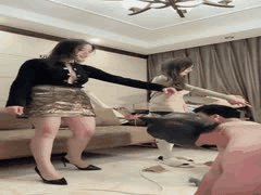 内地女主直播调教：楠熙高跟控SM诱惑秀