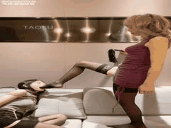 超美闺蜜女同调教捆绑 沦为乖巧母畜的禁忌诱惑