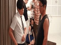 （高清中字）SNOS-005 她甚至允许那位年长的宅男自慰、性交和被颜射！ ！与一位人见人爱的女神进行粉丝交流，女神甚至被她弄得浑身沾满了精液。 - 白上咲花发行日期 类型_ 中文字幕, 美少女, 苗条, 乱交, 单体作品, 偶像艺人, 多人颜射, 高清, 独家, 4K