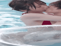 新妻优香 JUR-319 度假泳池NTR_专属美女_成人比基尼_巨乳人妻背德感与解放感交错的NTR大戏_NTR _出轨 _人妻 巨乳