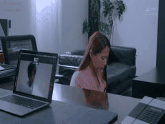 JUR-312 #通野未帆 已婚秘书为了帮助负债的丈夫，在总裁办公室挥汗如雨、热吻中出