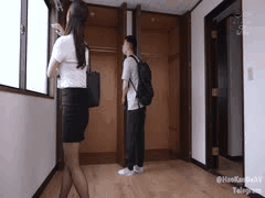 人妻地产美女南條彩的黑丝湿腿诱惑：大屁股美腿释放浓郁费洛蒙，中出自慰高潮！