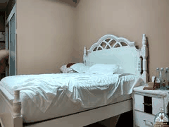 短发红衣丝袜熟女：足交69口交样样精通的终极诱惑