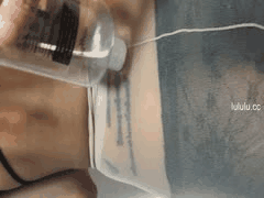 良家杀手扣穴少妇：隔丝玩弄淫水四溢的丝滑极致快感