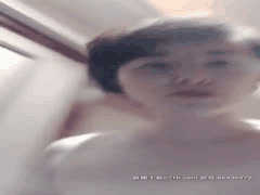 短发熟女人妻直播喷尿高潮，逼水泛滥诱人无法抗拒！