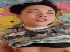 农村土炕激战熟女人妻：浪叫诱人 内射特写超刺激