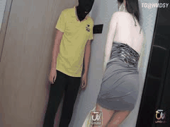 寂寞少妇大胆勾引外卖小哥！包臀裙底跳蛋滑落，主动口交骑乘黑丝榨精喷射