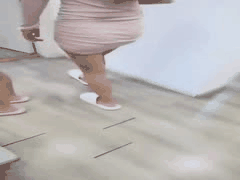 三姐妹赌债难还，轮流排队被群P狂操偿身