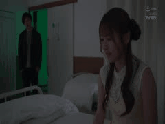 同窗会狂欢夜：两位青梅竹马为我展开制服爱恋争夺战！西宫由美校园激情