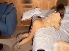 气质御姐女神办公室魅惑：蜜桃臀OL俏女郎的诱人表演