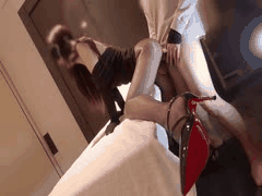 性感OL黑丝高跟包臀裙，职场女神的致命诱惑