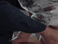 ROE-399 巨乳妈妈与最爱的女儿男友_沉溺于激烈痉挛的性爱中_乱伦 _潮吹 _口爆