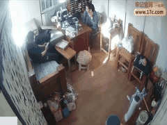 办公室禁忌乱伦：嫂子勾引小叔子，中途电话不断却继续挑逗直至内射！全程有声监控