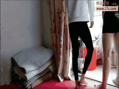 禁忌家庭乱伦：小伙强暴干妈激烈反抗直内射