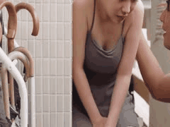 儿子无能公公代劳：禁忌安慰儿媳的猎奇乱伦夜