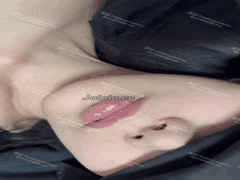 哥哥灌醉妹妹，最刺激颜射爆射脸部全过程！憋一周精液一次全泄