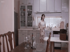 桃乃木香奈中文字幕：老公外出被义父密着舔舐一整天 NTR出轨乱伦颜射