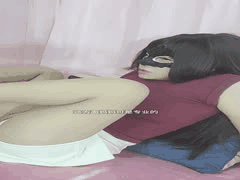 熟女妈妈淫穴喷白浆，儿子快来征服妈妈的禁忌之欲！