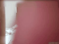 禁忌乱伦实录：精壮儿子与骚浪母亲趁父外出，从厨房激战到卧室无套内射