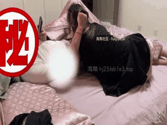 巨乳表姐乱伦实录：弟弟偷窥操姑妈竟硬了，一家激战后入高潮