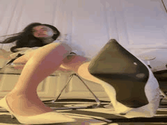 公公偷窥儿媳私密时刻的惊人套路视频！