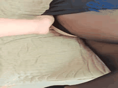 禁忌家庭乱伦：故意操妈让小姨电话偷听，勾引她边听边假阳自慰+独家姨妈自慰视频