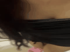 爸爸出门加班！儿子客厅猛操性感妈妈，中途惊魂中断，妈妈失禁高潮太刺激