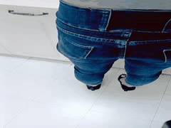 厨房诱惑小嫂子：从洗衣做饭到半推半就，插入瞬间疯狂内射！