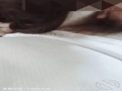 母子乱伦激情：憋太久猛烈抽插，妈妈巨乳颤动呻吟不止