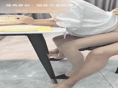 妈妈包饺子时骑乘儿子鸡巴狂扭腰肢的禁忌激情