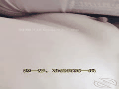 翘班偷情同事妈：剪刘阿姨私密B毛送儿子闻，刺激熟妇香喷喷大屁股诱惑