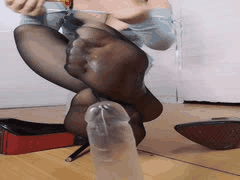 爆乳女神果如CC：白领妈妈丝袜下班诱惑儿子乱伦，高潮狂喷剧情系列