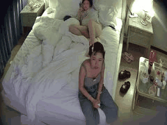 无良母亲携女双飞领导：淫趴第二部，母女同床自慰炸裂！