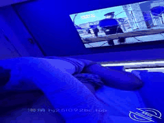 海角乱伦：足浴店喷水亲姐姐易发情遭弟弟狂野内射，黑丝丁字裤被咬烂的激情日常