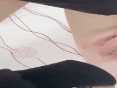 放假带小姨子户外车震！眼镜美女趴窗赏景被姐夫后入，翘臀长腿无毛穴淫水直流