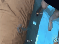 母子禁忌剧情：性感小妈被要挟穿黑色蕾丝情趣内衣 化身新年礼物送给儿子内射满满
