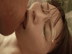 ABF-273 白皙粉嫩文学系女孩沉迷于中年大叔的黏腻性爱_黏著高湿度的无声性交_白虎 _深喉 _眼镜娘