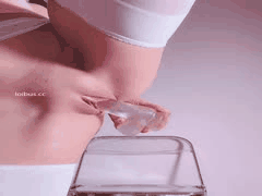 小鹿酱极品白虎少女双马尾抖M福利 自慰喷水白丝短裤双玩具齐插高潮