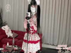 合租极品双马尾萝莉：清纯直播妹藏白虎粉穴玩具，一步步玩弄征服！