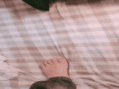 娇小白虎萝莉的诱惑：白丝百褶裙下的神秘可爱