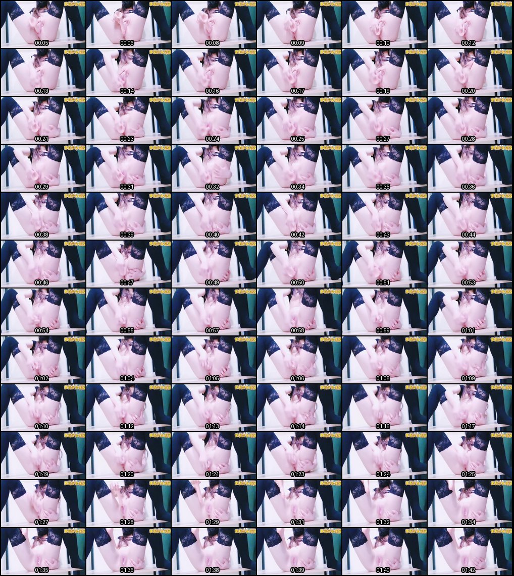 萝莉少女花园自慰合集：白虎少女诱惑完整版