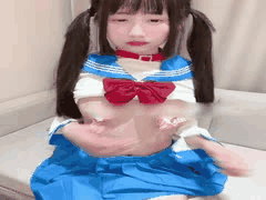 推特极品萝莉网红小雯宝宝双马尾JK沙发自慰，白虎嫩穴乳夹肛塞尾巴摇摆超刺激