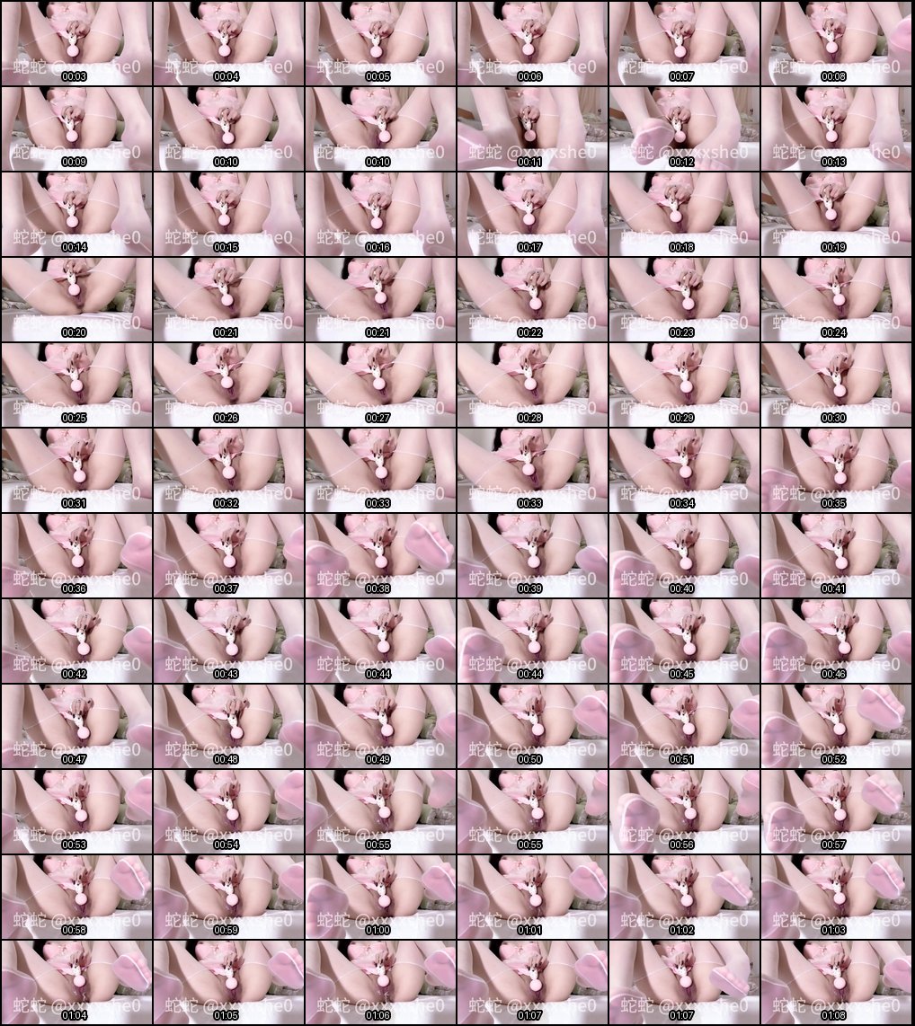 推特极品萝莉少女黑丝JK白丝自慰喷水，白幼瘦身材高潮白浆直流