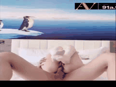 极品萝莉美少女过膝袜诱惑：火辣身材展现致命魅力！