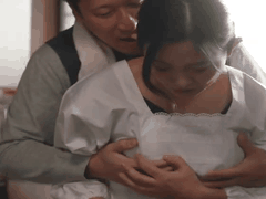 ROE-388 浑身是汗_满身泥巴_土木工头的巨乳老婆被下班的粗工们轮奸_轮奸 _凌辱 _美腿 _口爆