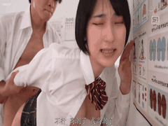 SONE-973 经常在保健室的巨乳女学生_被B班所有男生集体颜射_进犯 _凌辱 _校服