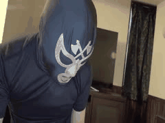 FC2素人首秀：少女蜕变女人全过程！父母住院费支持下的龟头压迫与爆发射精